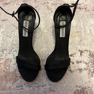 Steve Madden single strap black heels
